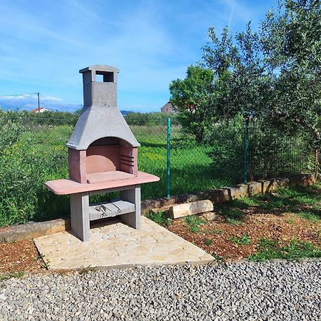 'Olive Grove' Camping House-Near The Beach Divulje エクステリア 写真