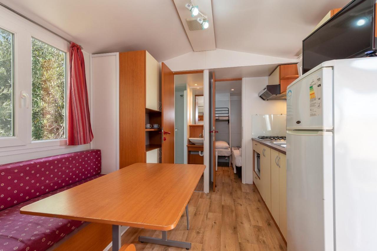 'Olive Grove' Camping House-Near The Beach Divulje エクステリア 写真