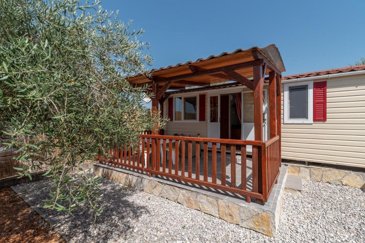 'Olive Grove' Camping House-Near The Beach Divulje エクステリア 写真