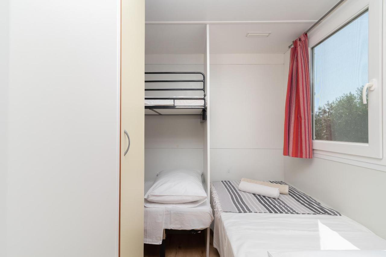 'Olive Grove' Camping House-Near The Beach Divulje エクステリア 写真